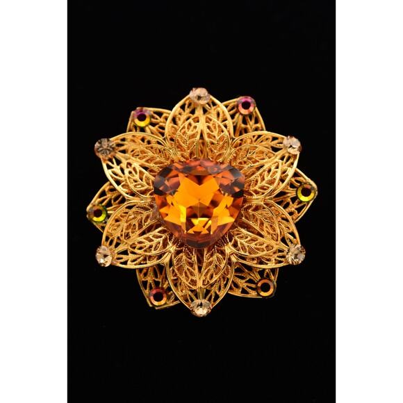 Vintage Crystal Flower Pin Brooch Watermelon Rhinestone Gold Tone Filigree BinAT - Picture 2 of 12